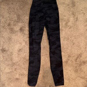 lululemon athletica Black Camo Leggings size 4